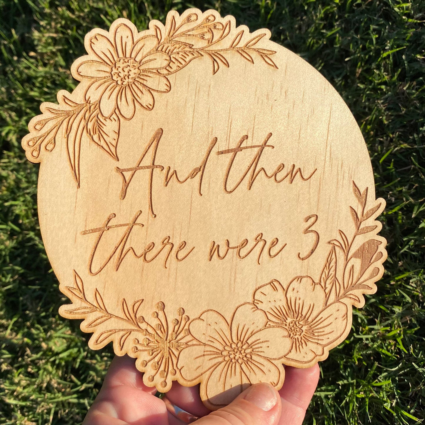 Floral Pregnancy Announcement - Timber Photo Prop - Maternity Gift