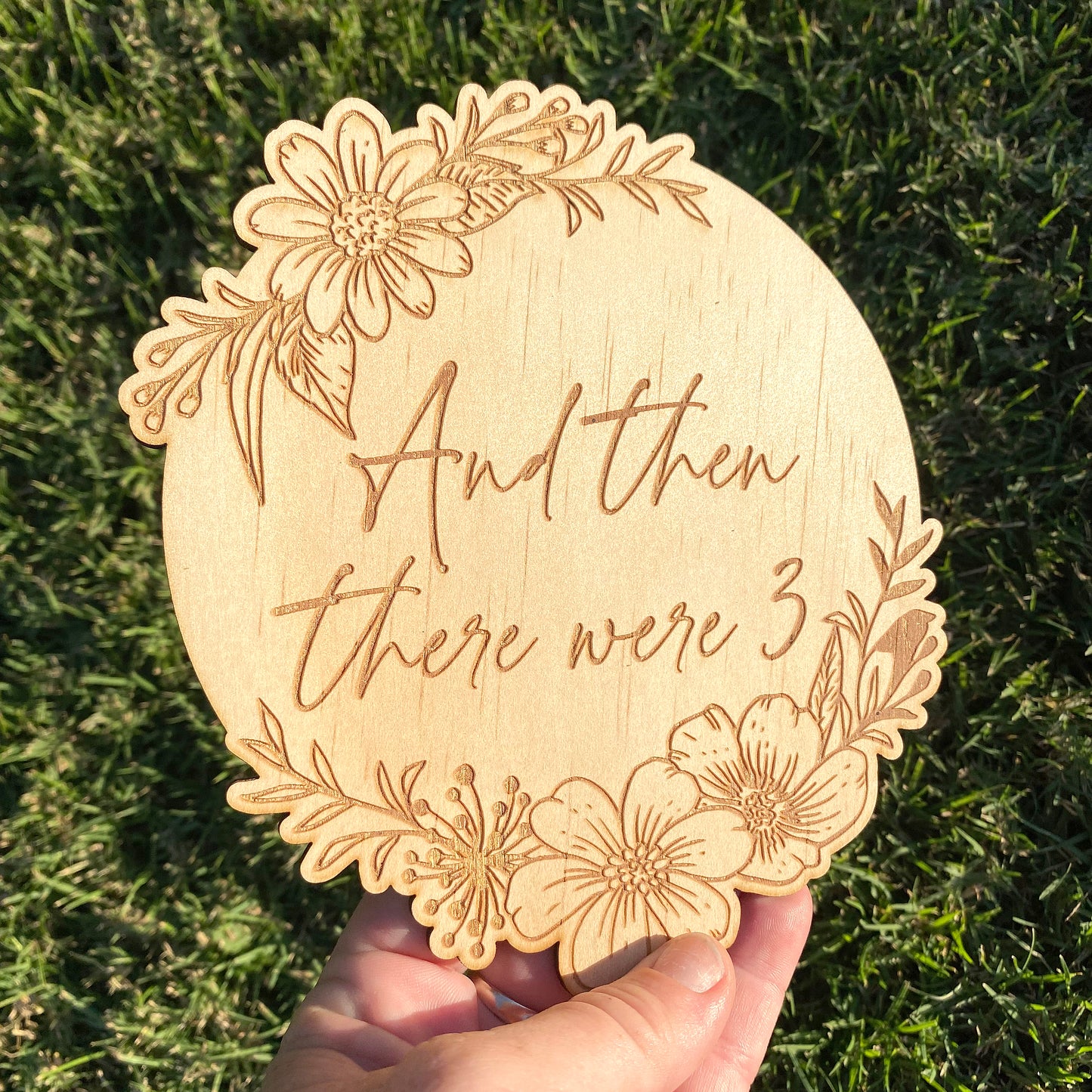 Floral Pregnancy Announcement - Timber Photo Prop - Maternity Gift