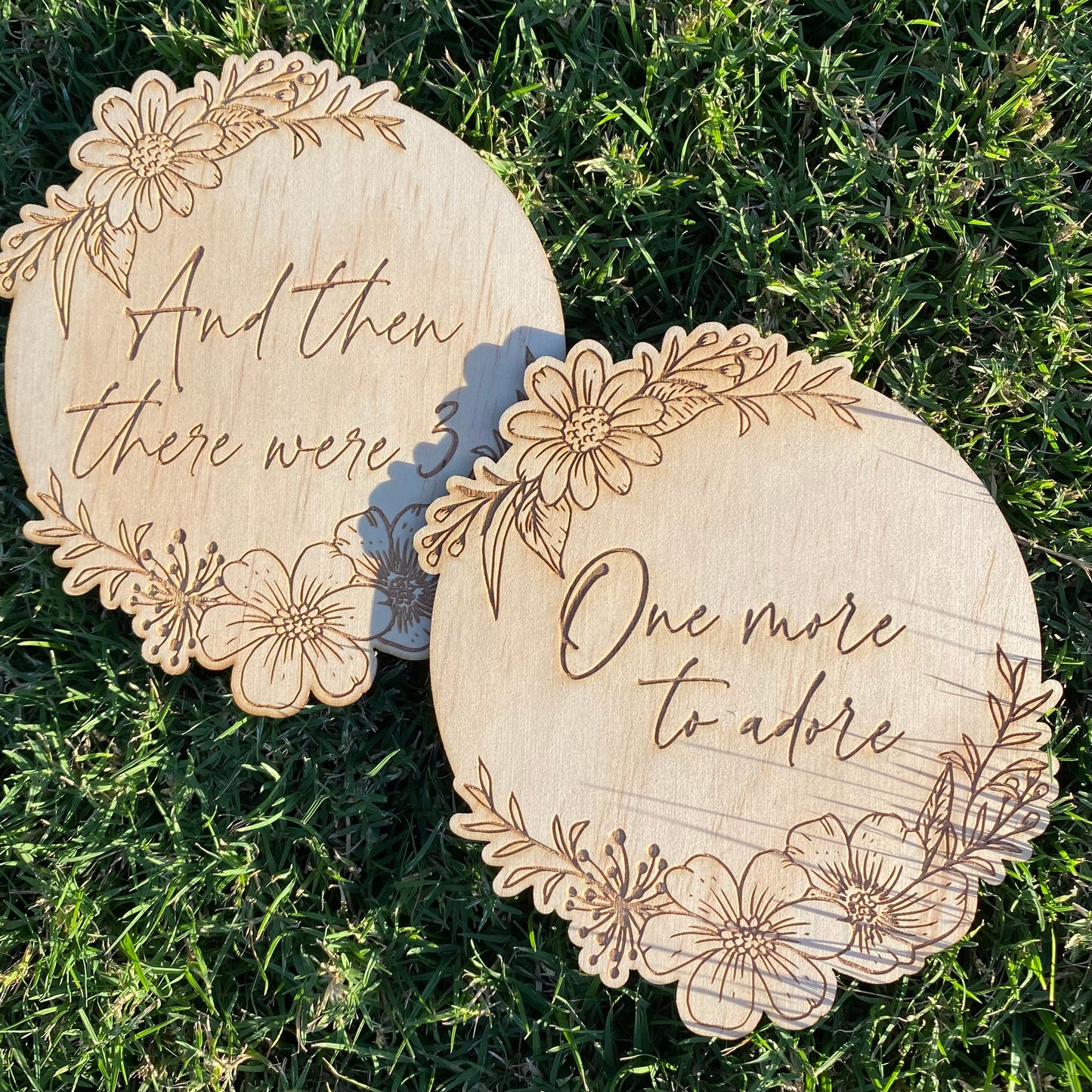 Floral Pregnancy Announcement - Timber Photo Prop - Maternity Gift