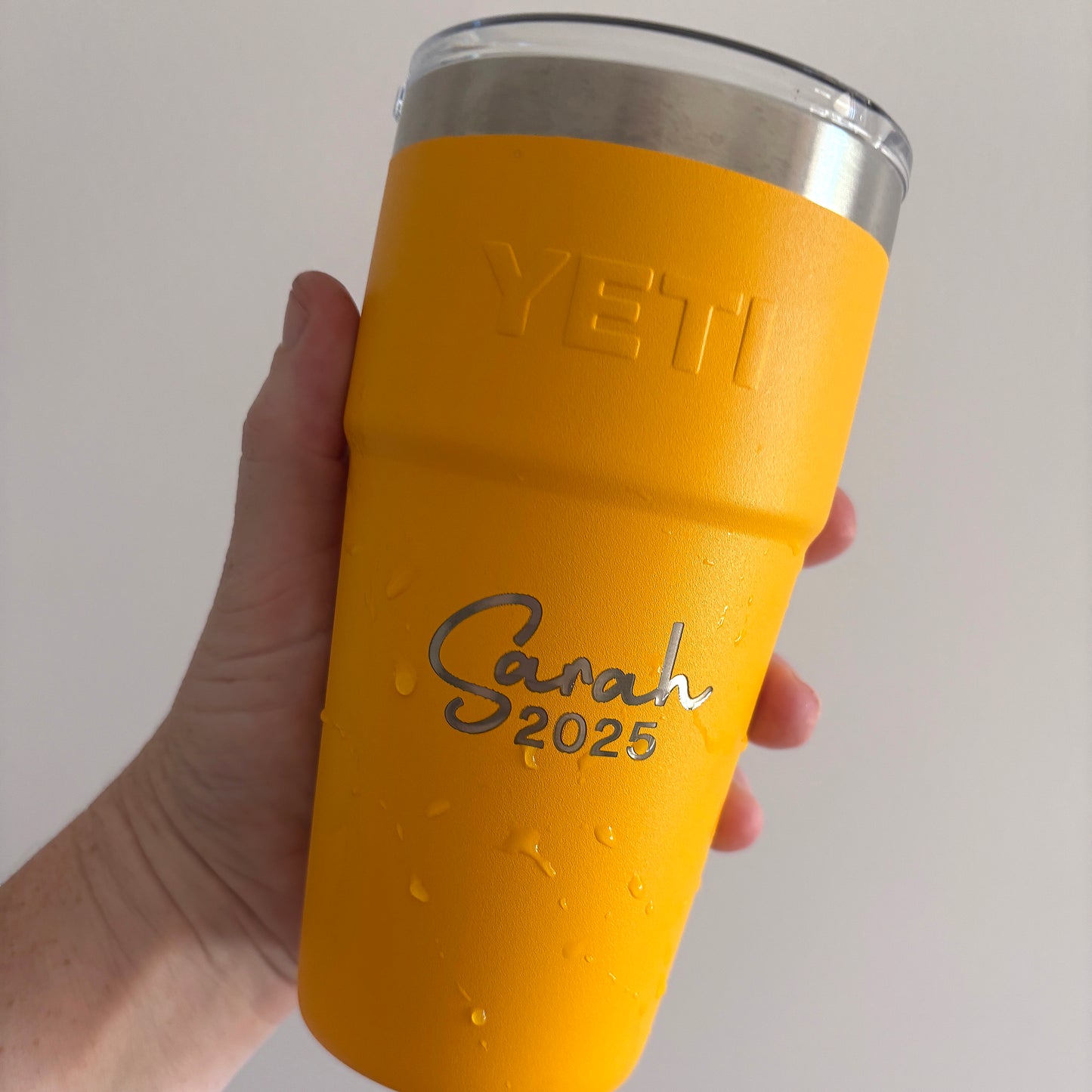 Drinkware Engraving - Waterbottles, Tumblers, Cups and Mugs